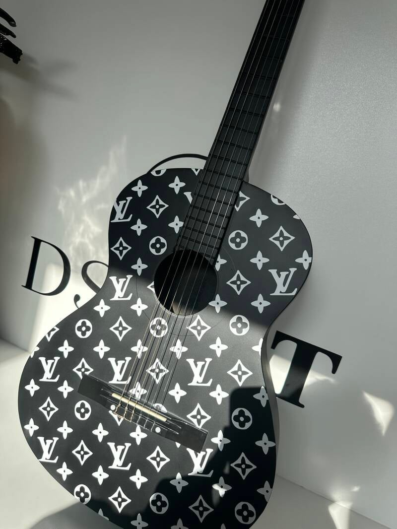 Gitaar Louis Vuitton